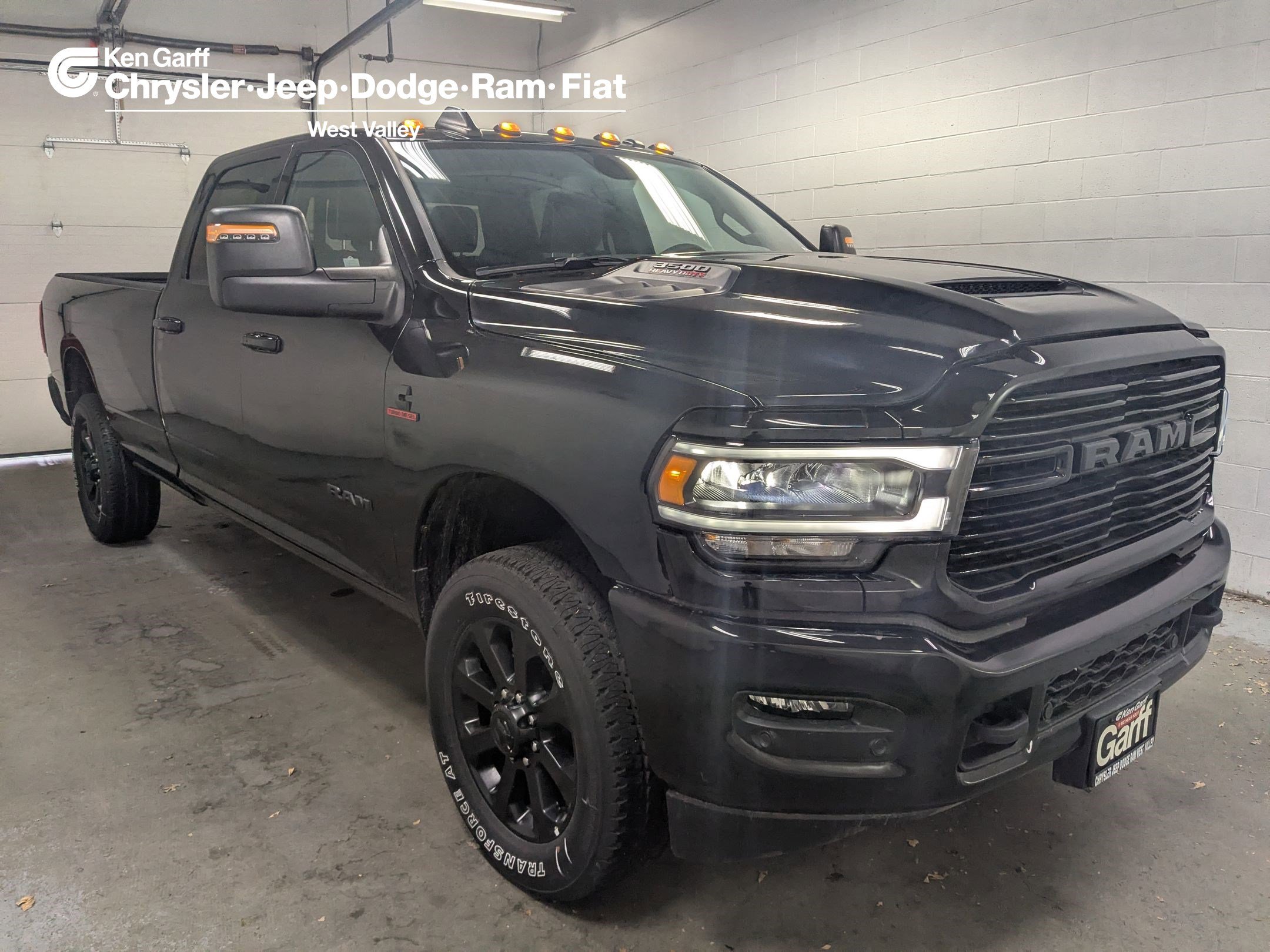 2024 RAM Ram 3500 Pickup Laramie's photo