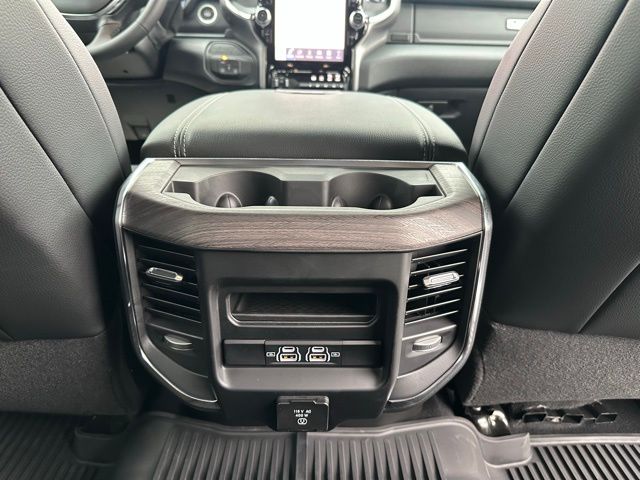 2026 Ram 3500 Laramie photo 32