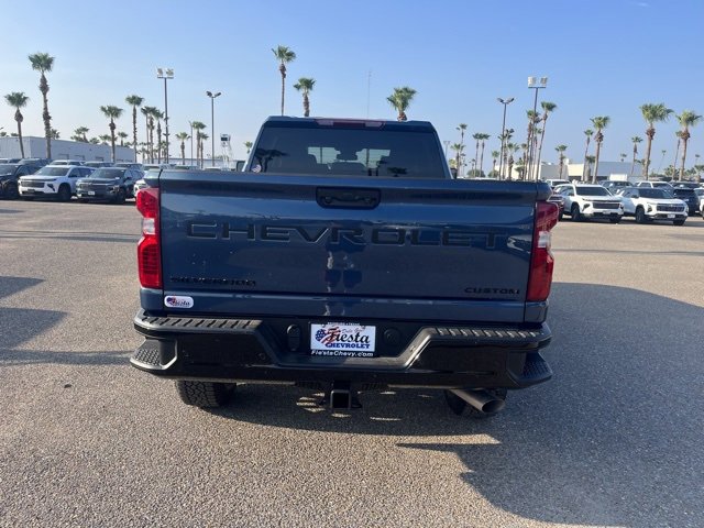2025 Chevrolet Silverado 2500HD Custom photo 6