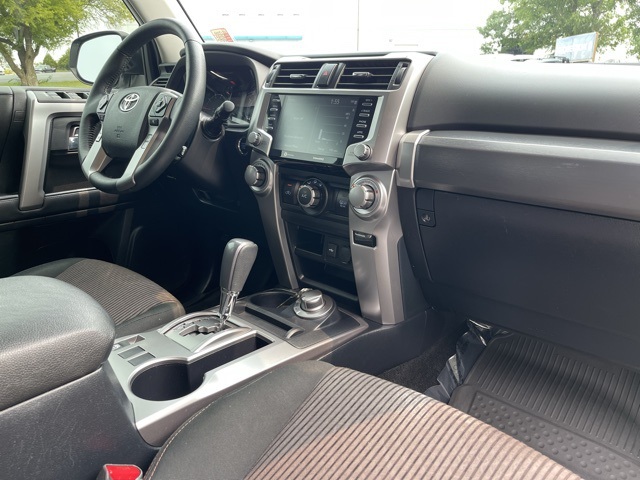 2022 Toyota 4Runner Trail Special Edition photo 9