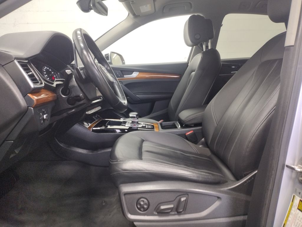 2022 Audi Q5 45 S line Premium photo 15