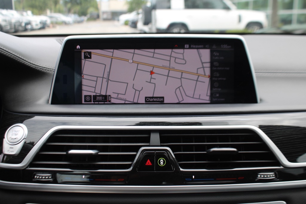 2020 Bmw 750i xDrive Sedan photo 22