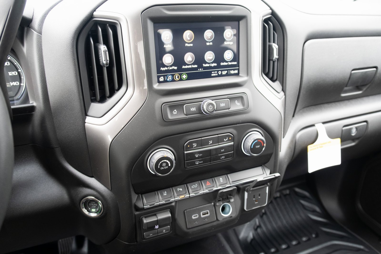 2026 Chevrolet Silverado 2500HD photo 3