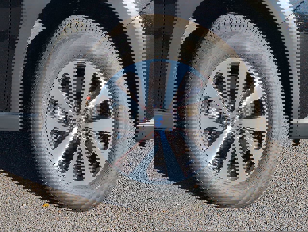 2025 Subaru Outback Premium photo 4