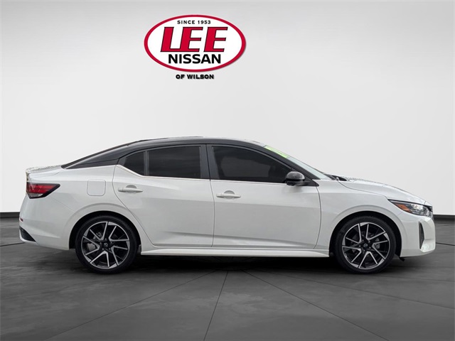 2024 Nissan Sentra SR photo 2
