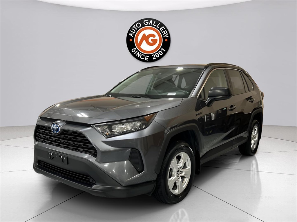 2021 Toyota RAV4 Hybrid LE photo 3