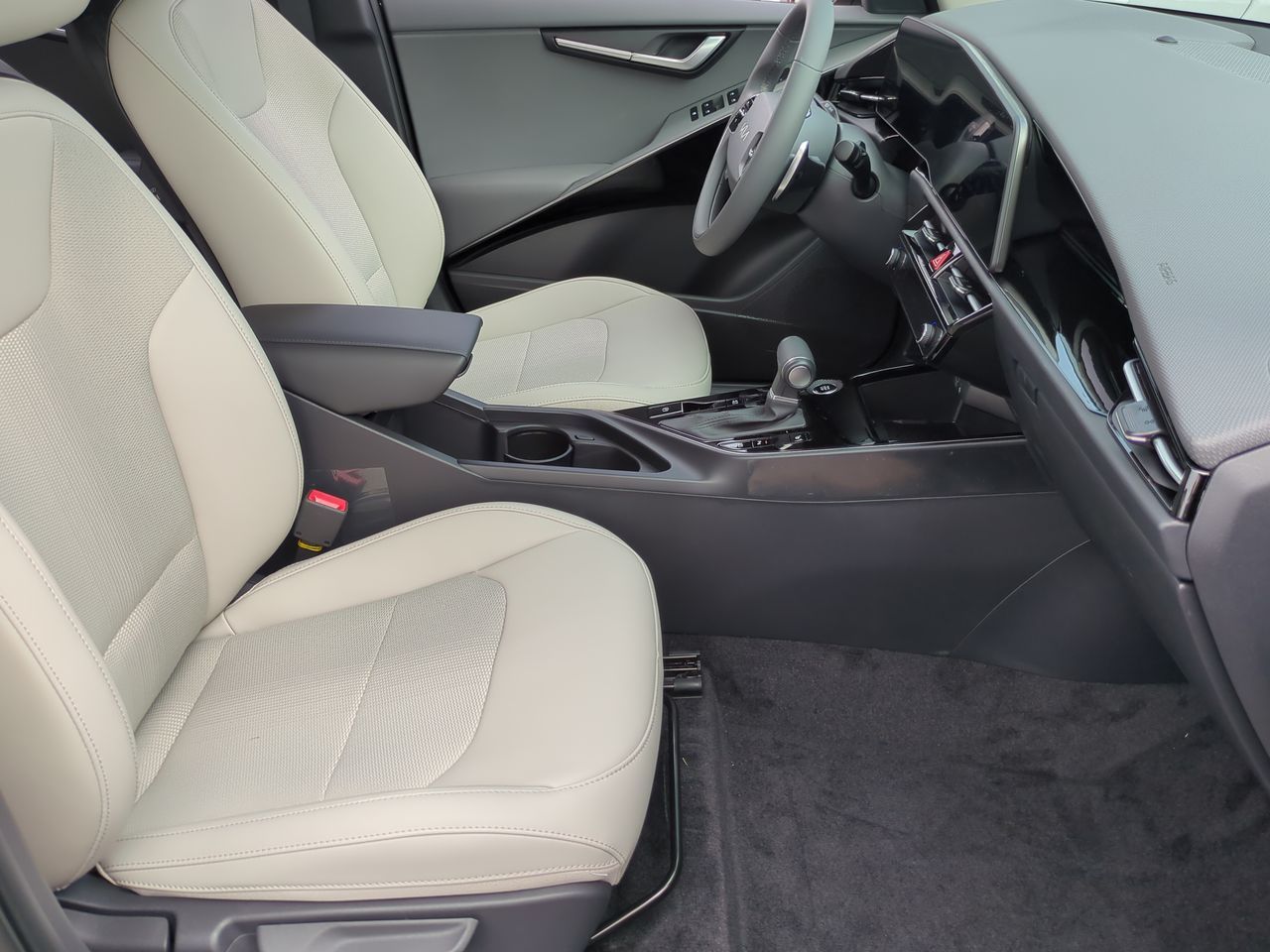 2025 Kia Niro EX photo 26