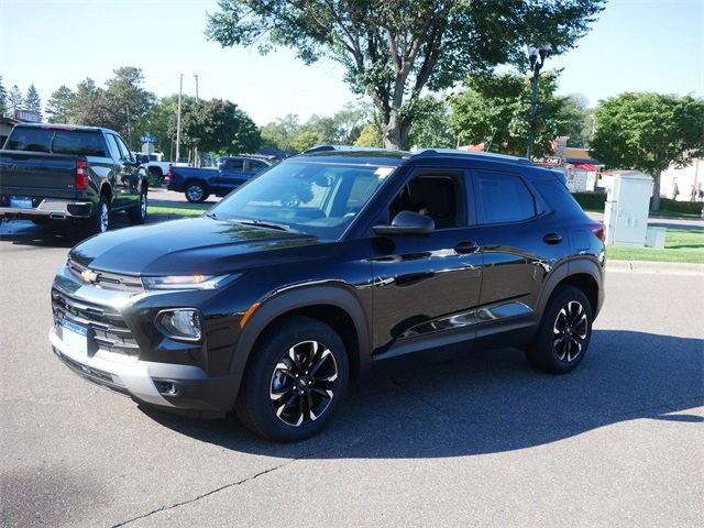 2023 Chevrolet Trailblazer LT photo 3