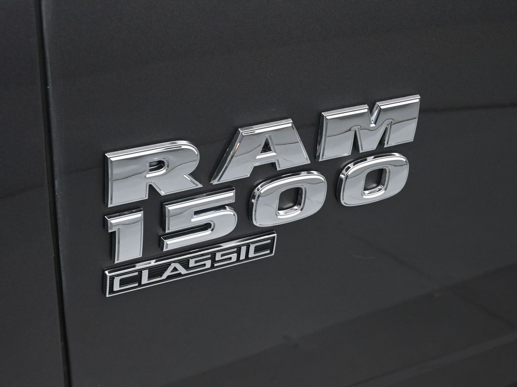 2024 Ram 1500 Classic SLT photo 12