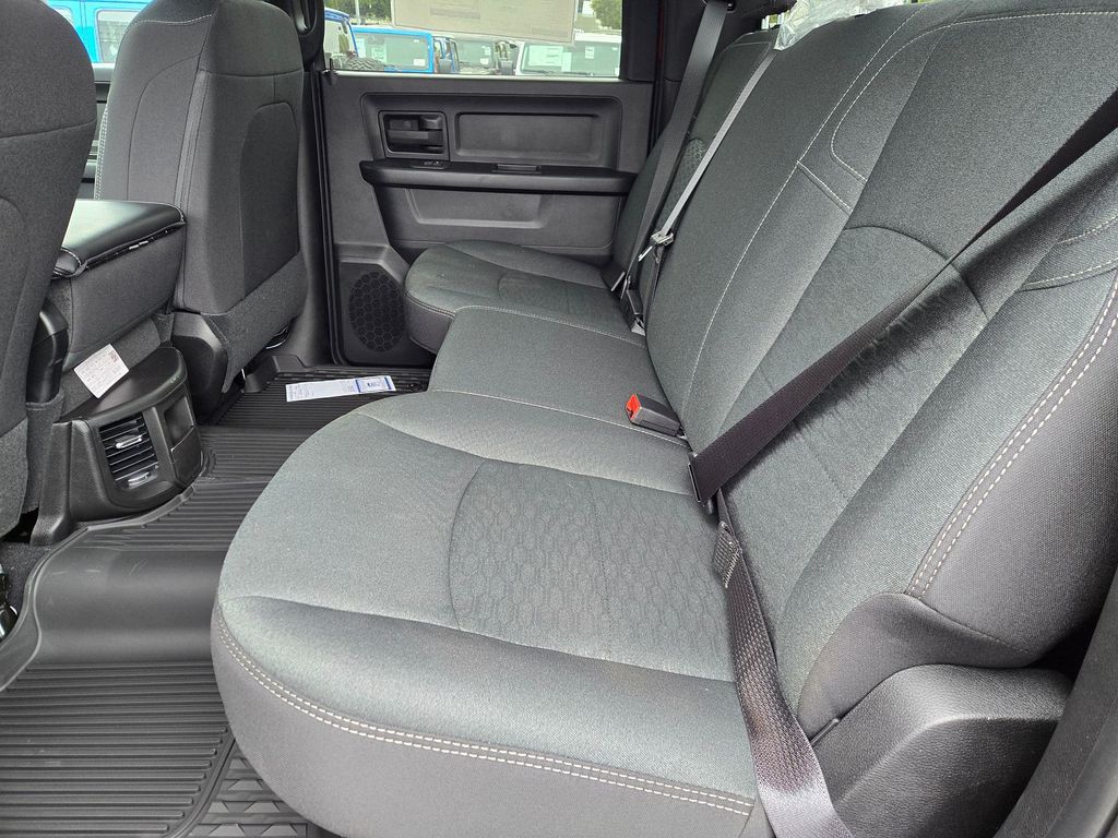 2025 Ram 2500 Tradesman photo 5