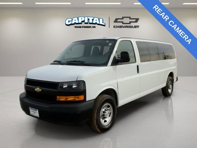 2022 Chevrolet Express Passenger LS's photo