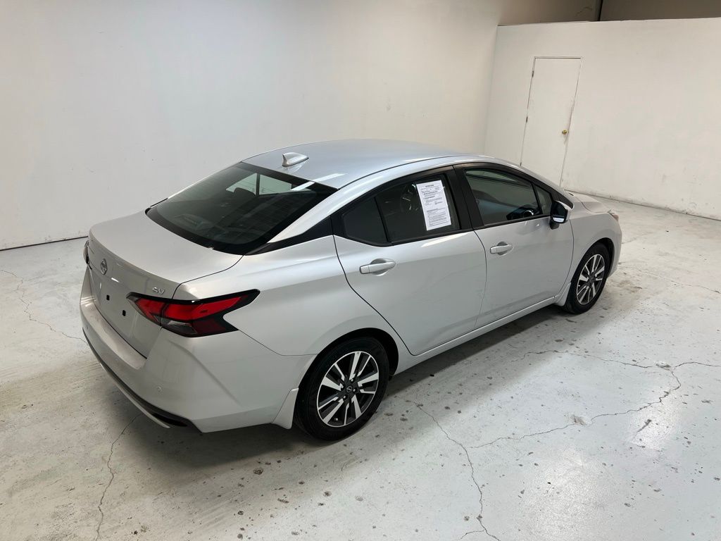 2024 Nissan Versa 1.6 SV photo 2