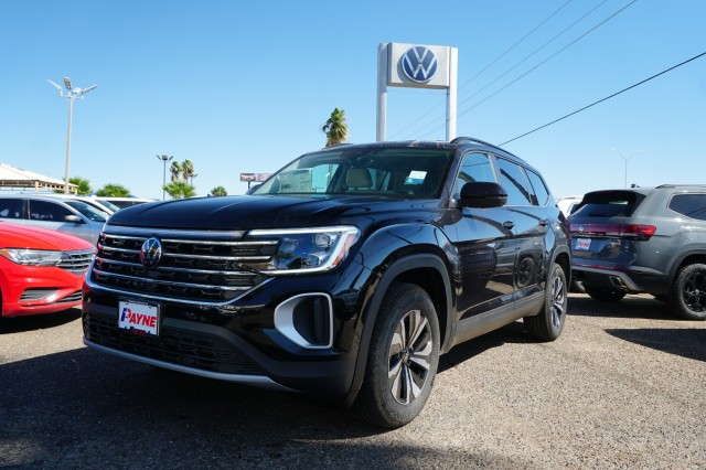 2026 Volkswagen Atlas SE's photo