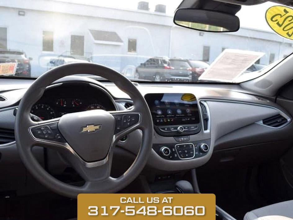 2025 Chevrolet Malibu 1LT photo 10