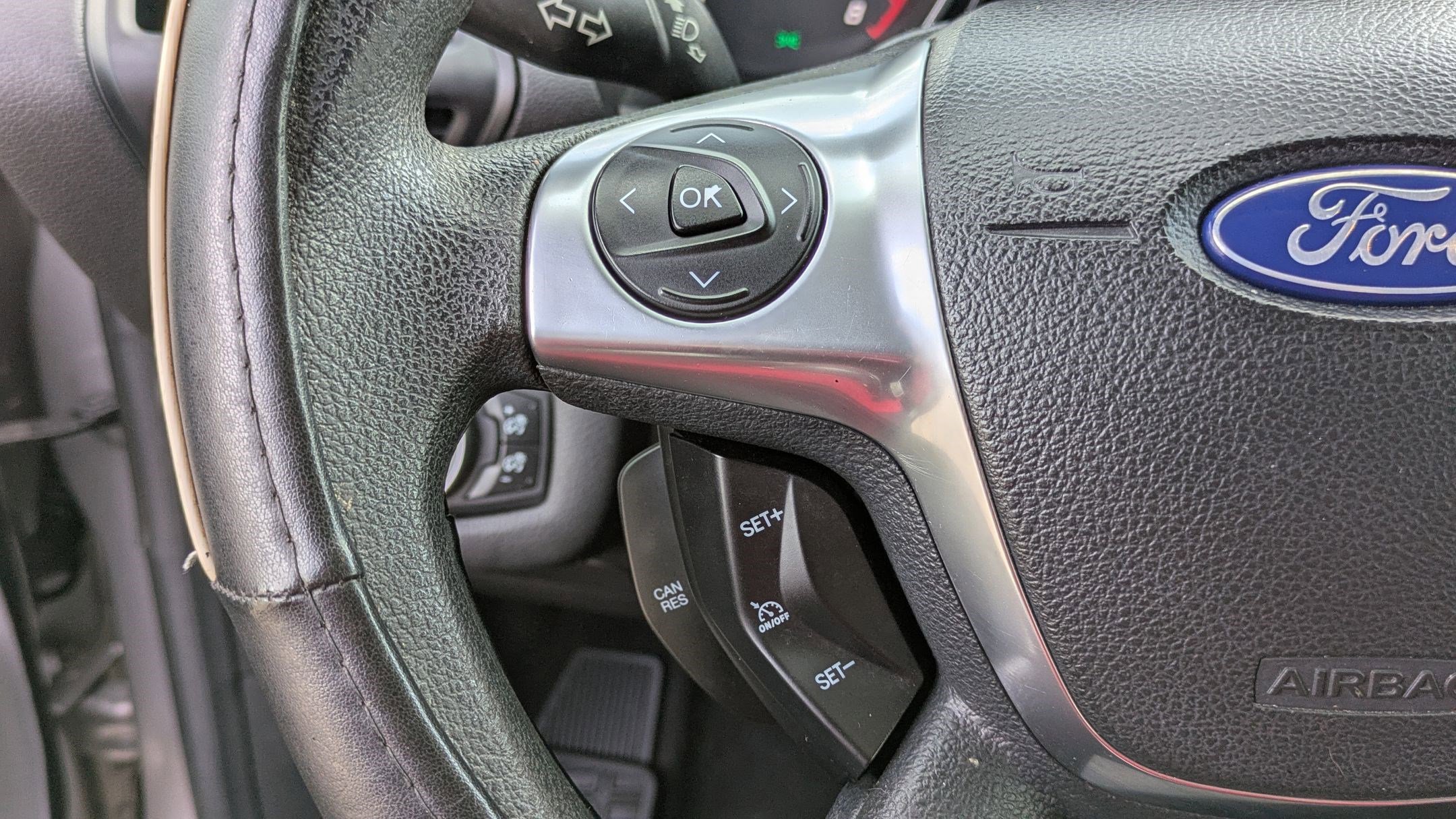 2015 Ford Escape SE photo 16