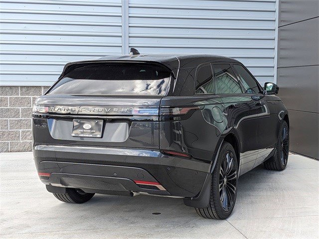 2025 Land Rover Range Rover Velar SE photo 4