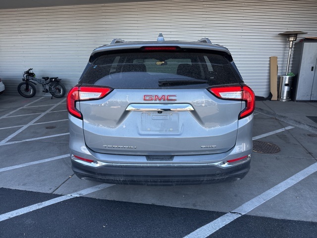 2024 Gmc Terrain SLT photo 4