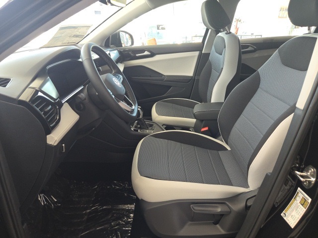 2025 Volkswagen Taos S photo 14