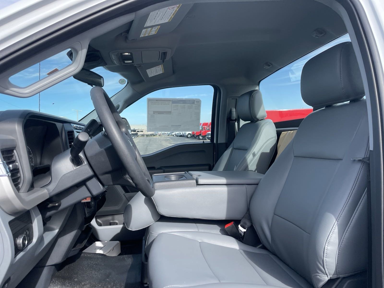 2023 Ford F-350 XL photo 6