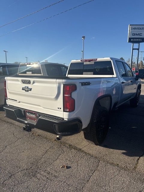2026 Chevrolet Silverado LT photo 4