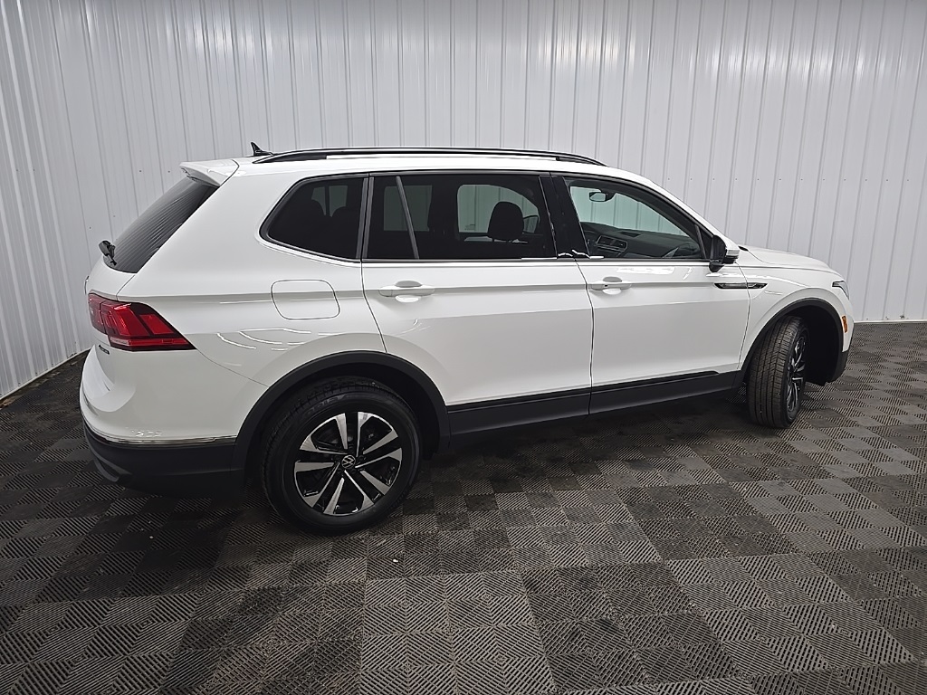 2023 Volkswagen Tiguan S photo 3