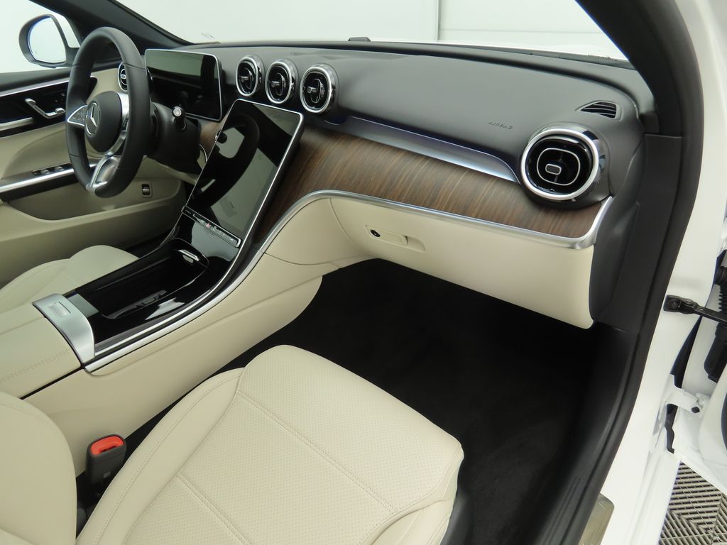 2025 Mercedes Benz C 300 photo 18