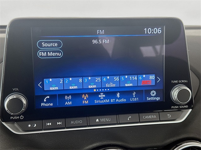 2025 Nissan Sentra SV photo 17