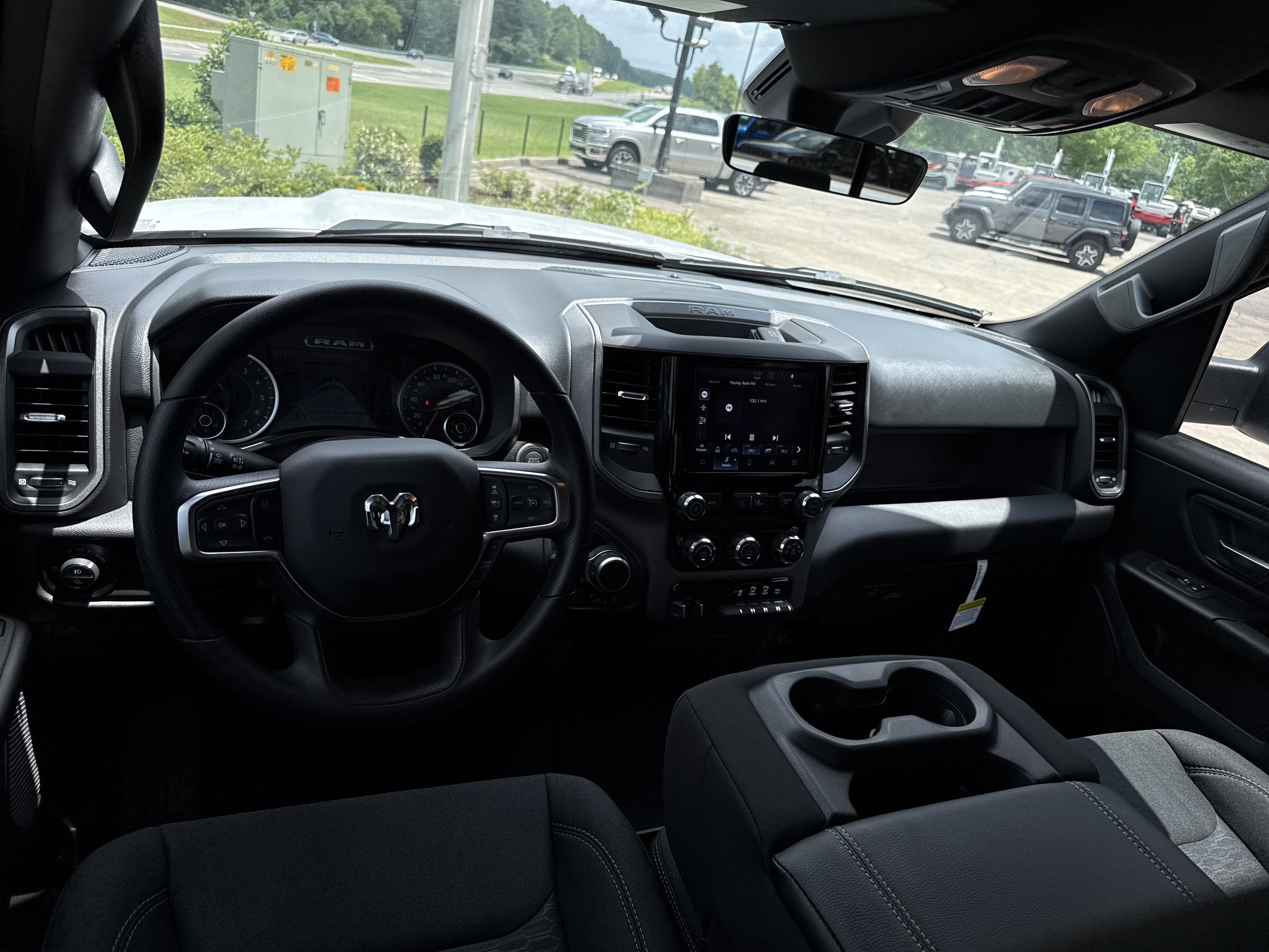 2025 Ram 1500 Warlock photo 4