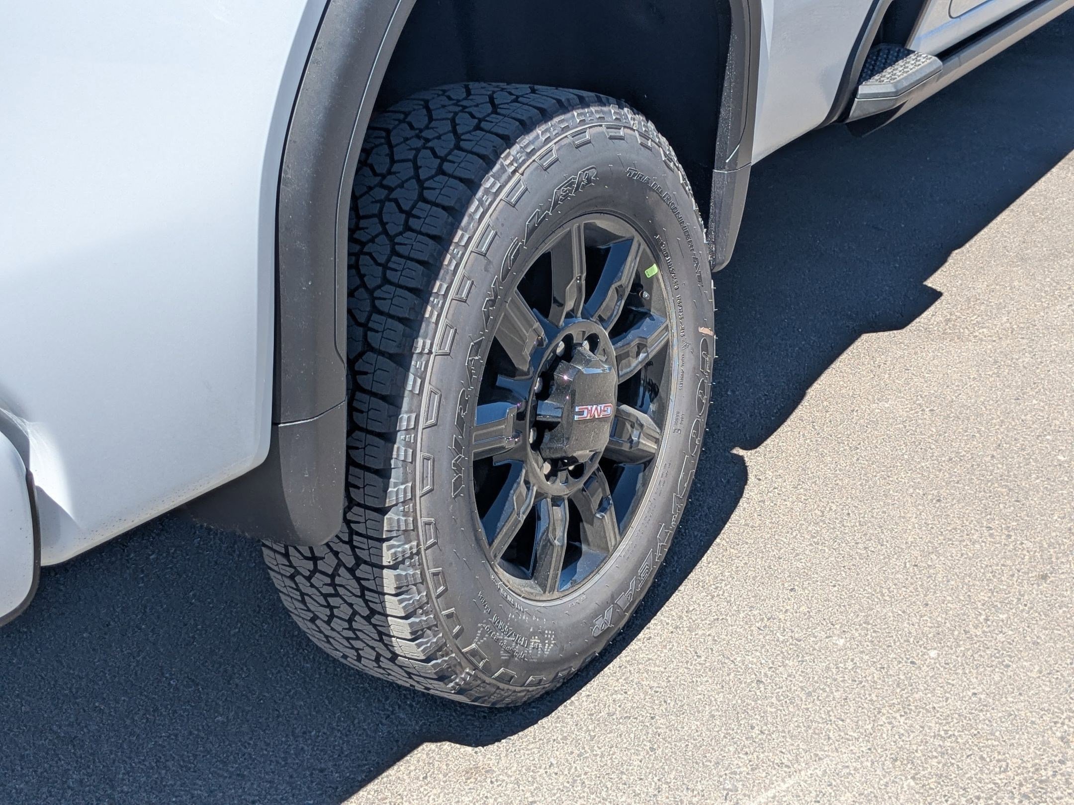 2025 Gmc Sierra 3500 HD AT4 photo 13