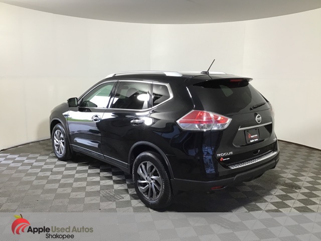 2015 Nissan Rogue SL photo 4