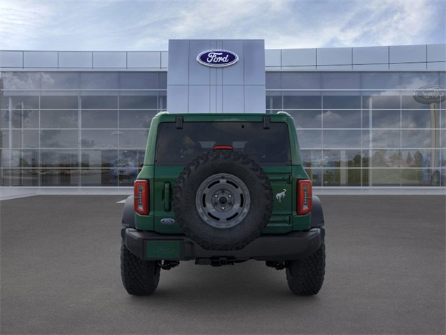 2025 Ford Bronco Outer Banks photo 2