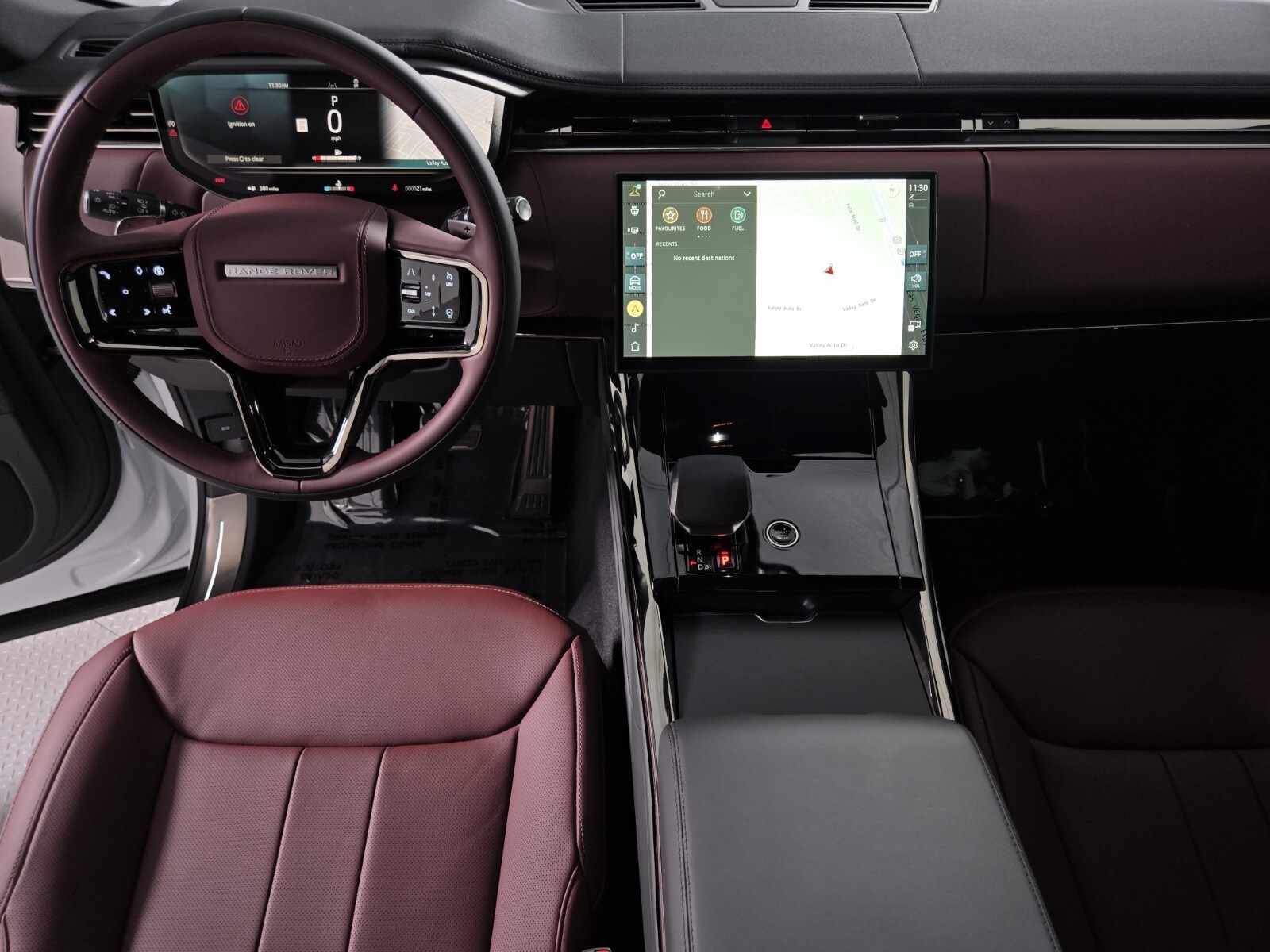 2025 Land Rover Range Rover Sport SE photo 3