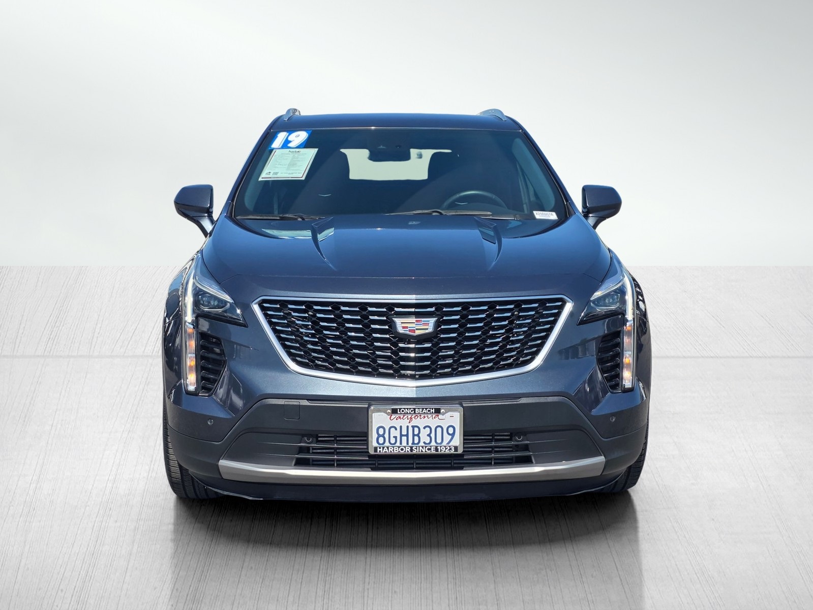 2019 Cadillac XT4 Premium Luxury photo 2