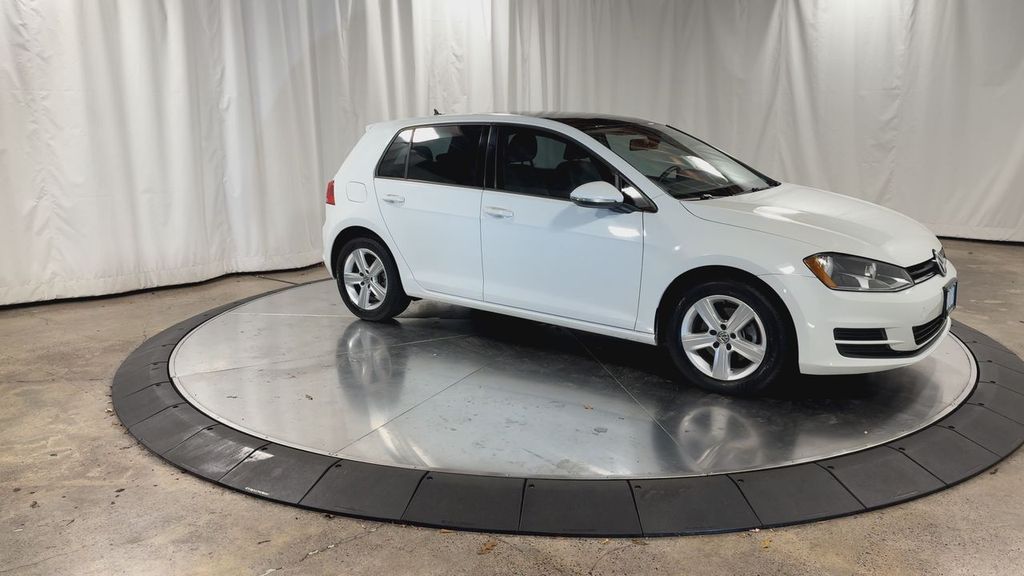 2017 Volkswagen Golf Wolfsburg Edition photo 2