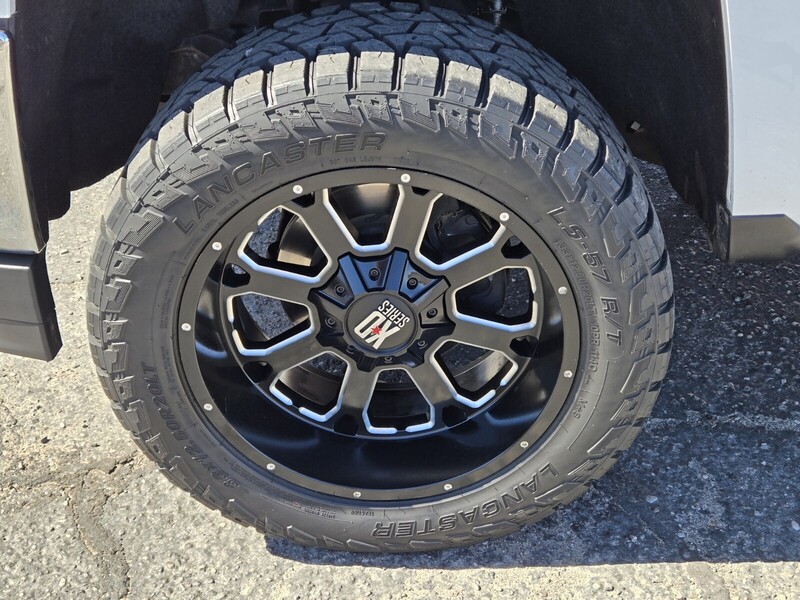 2018 Chevrolet Silverado 1500 LT photo 7
