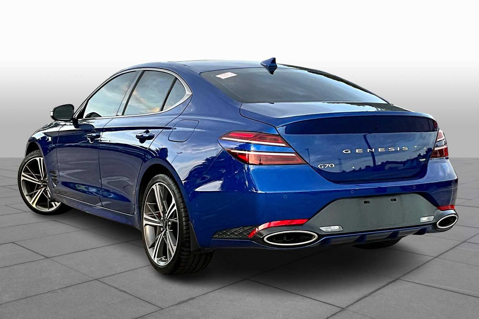2024 Genesis G70 3.3T Sport Advanced photo 10