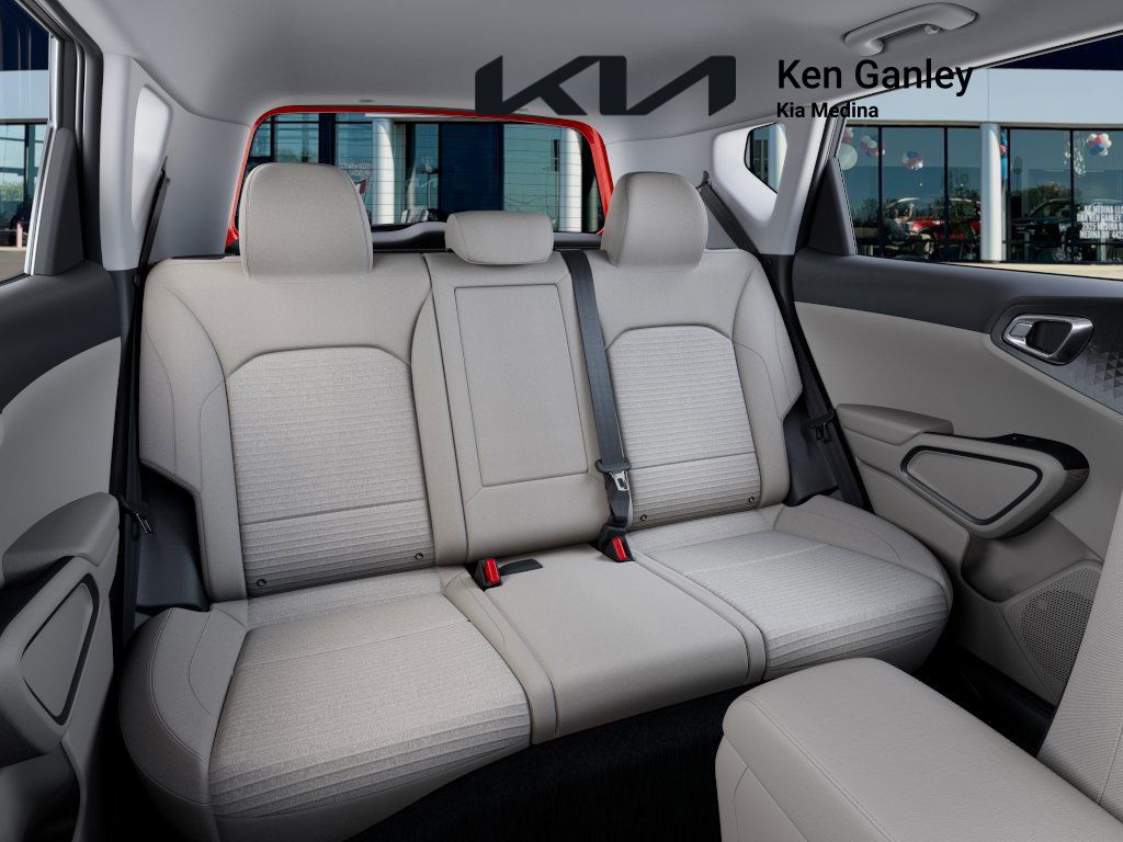 2025 Kia Soul EX photo 8