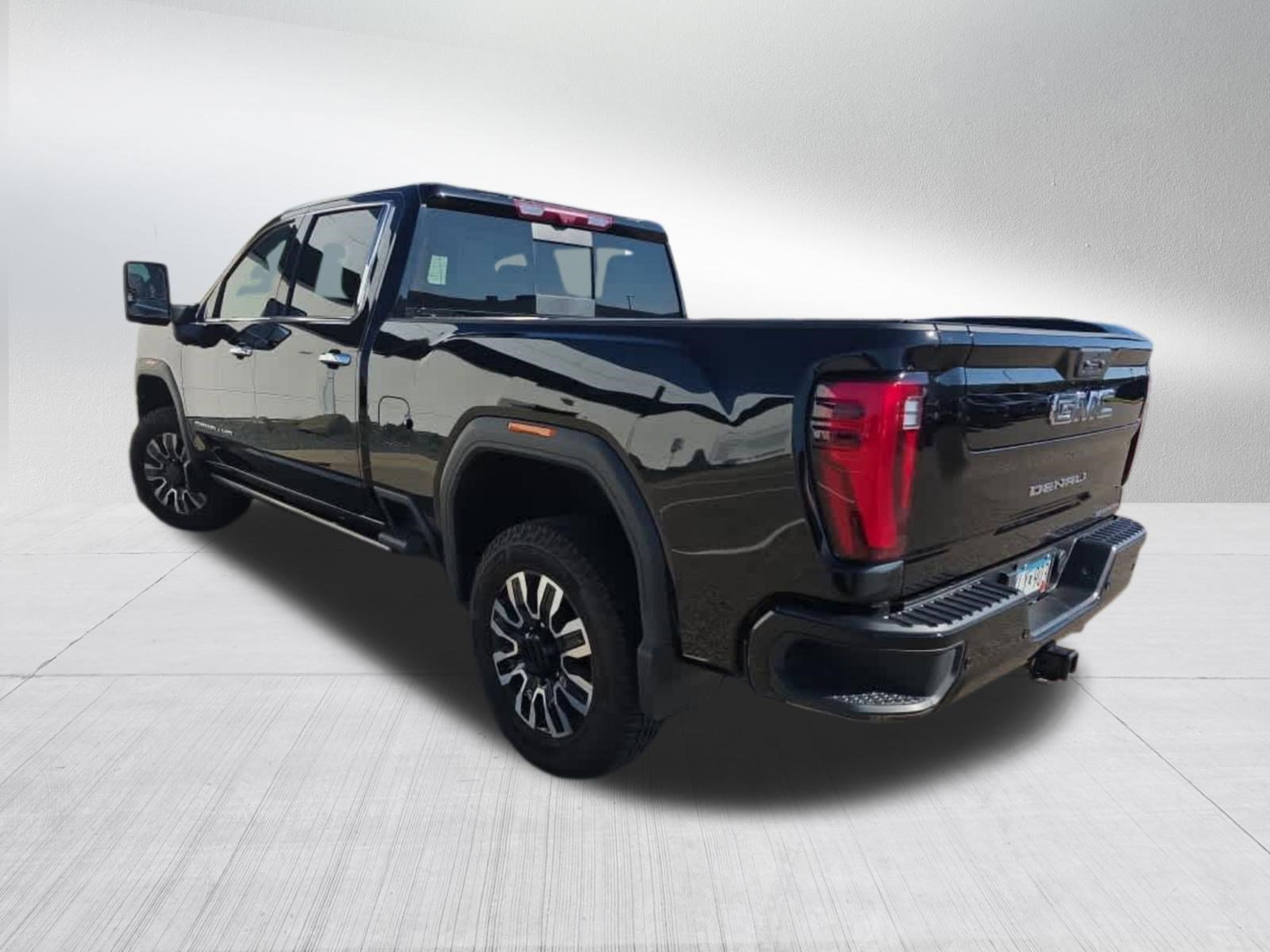 2024 Gmc Sierra 2500 HD Denali Ultimate photo 3
