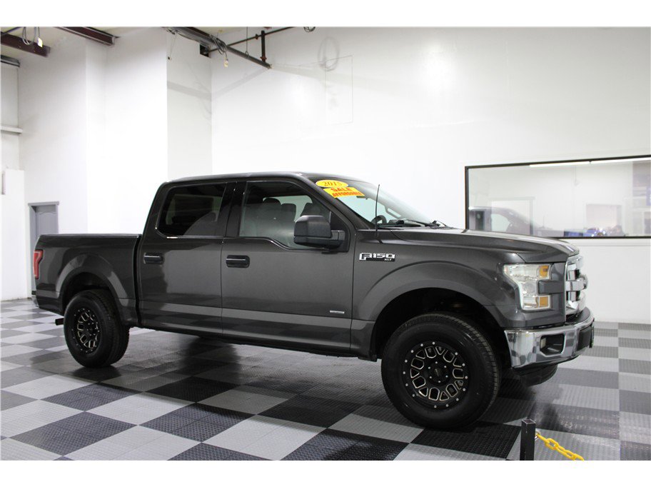 2015 Ford F-150 XLT's photo
