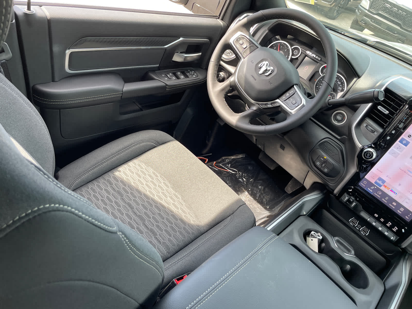 2025 Ram 2500 Big Horn photo 15