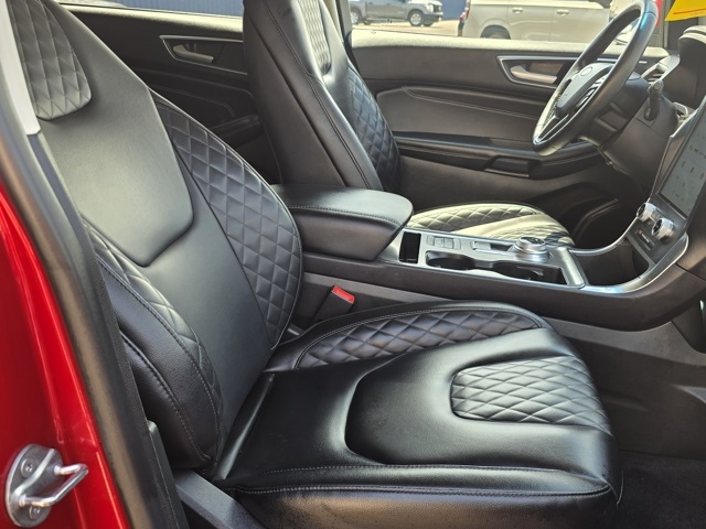 2024 Ford Edge Titanium photo 24