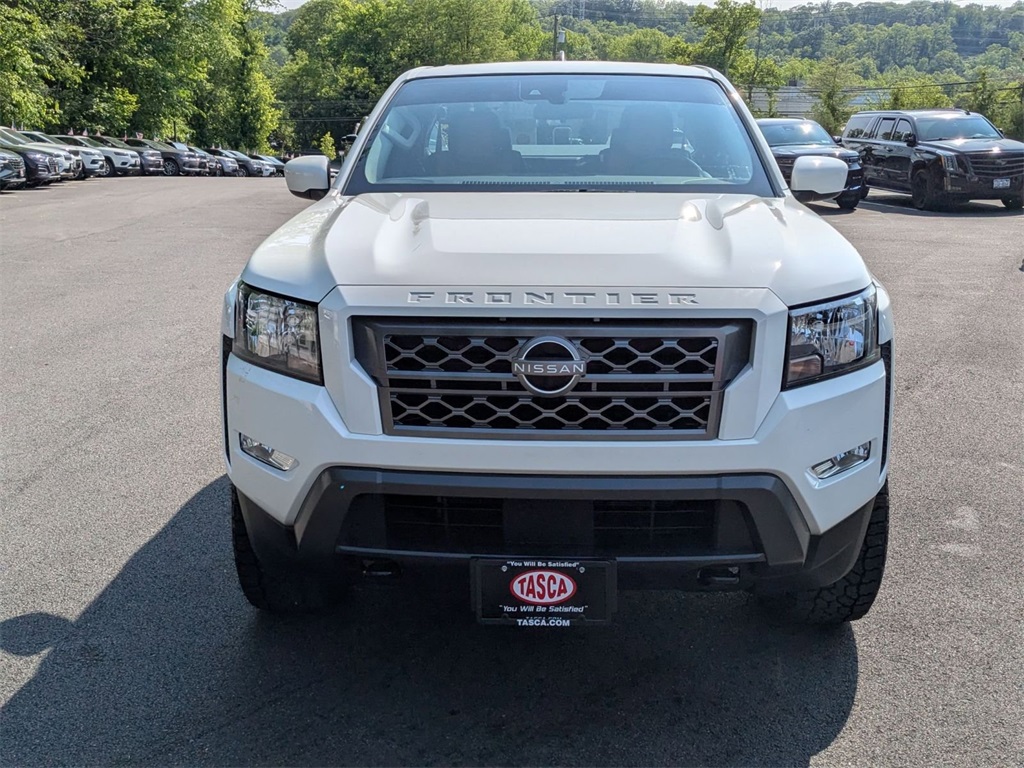 2024 Nissan Frontier SV photo 9