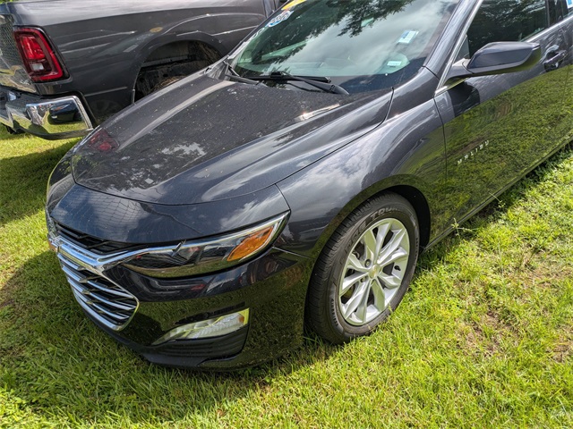2023 Chevrolet Malibu 1LT photo 2