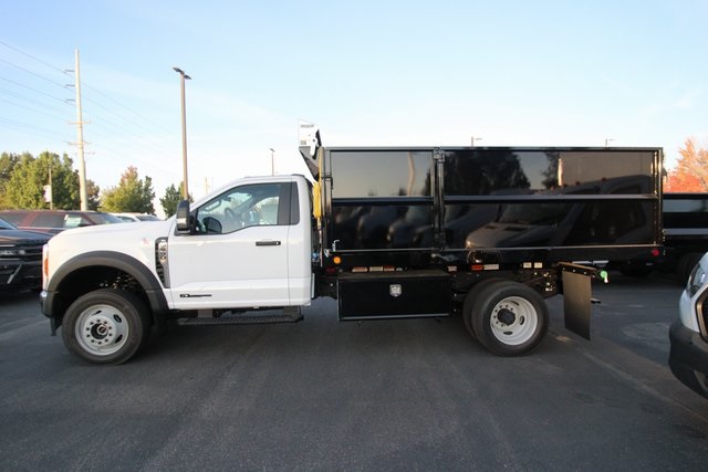 2024 Ford F-550 photo 2