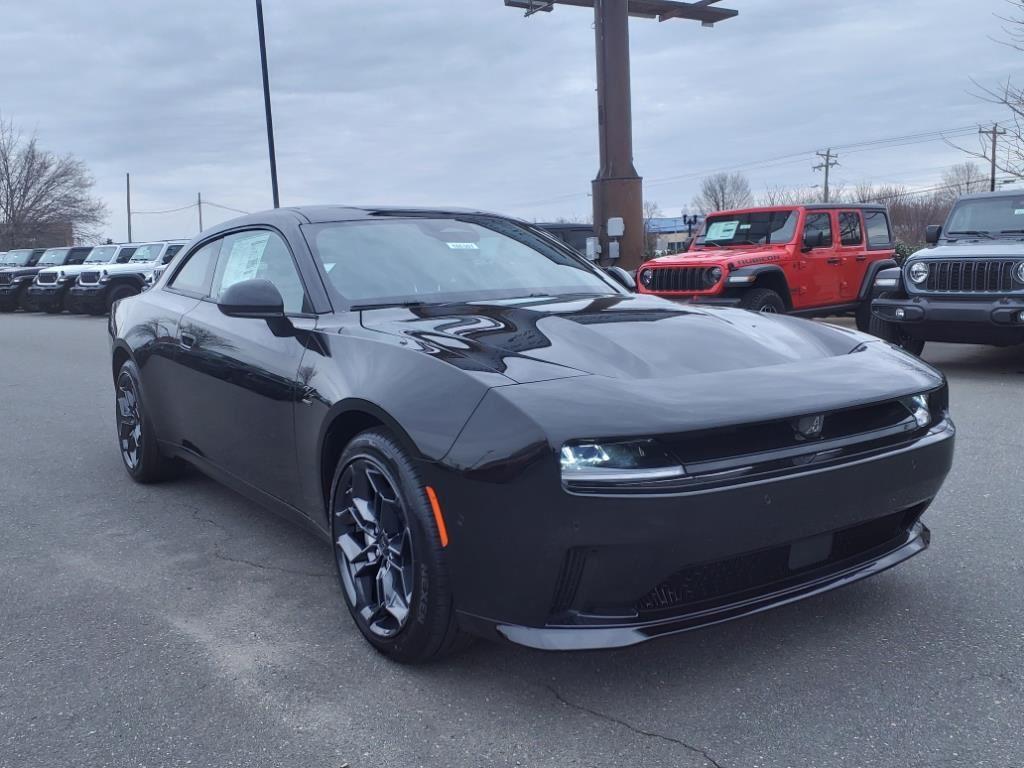 2025 Dodge Charger R/T photo 3