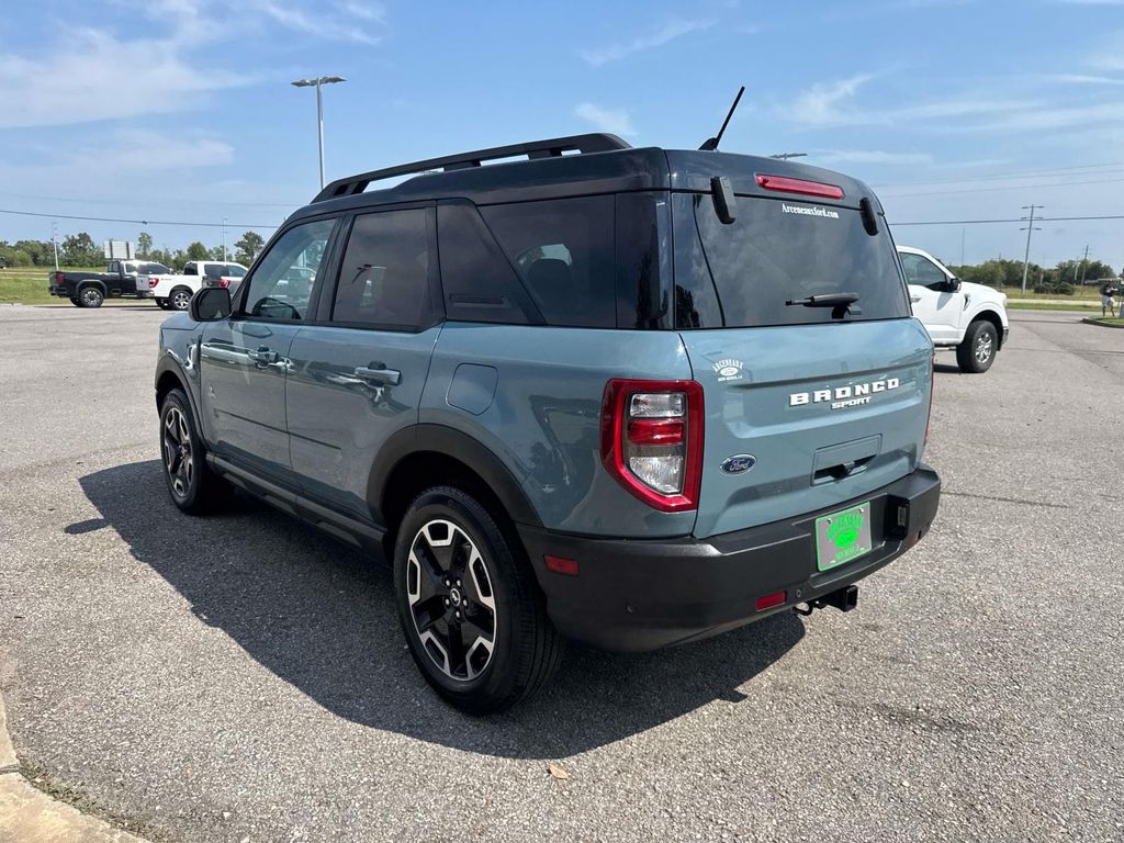 2023 Ford Bronco Sport Outer Banks photo 3