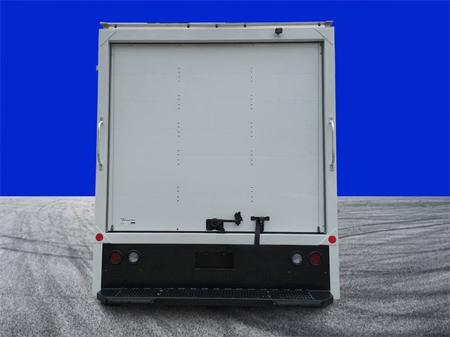 2024 Ford E-450 photo 4