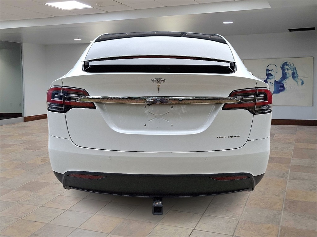 2020 Tesla Model X Long Range photo 5