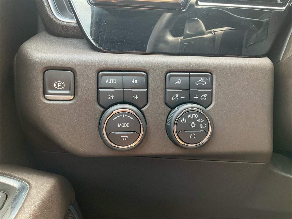 2022 Chevrolet Silverado 1500 LTZ photo 10