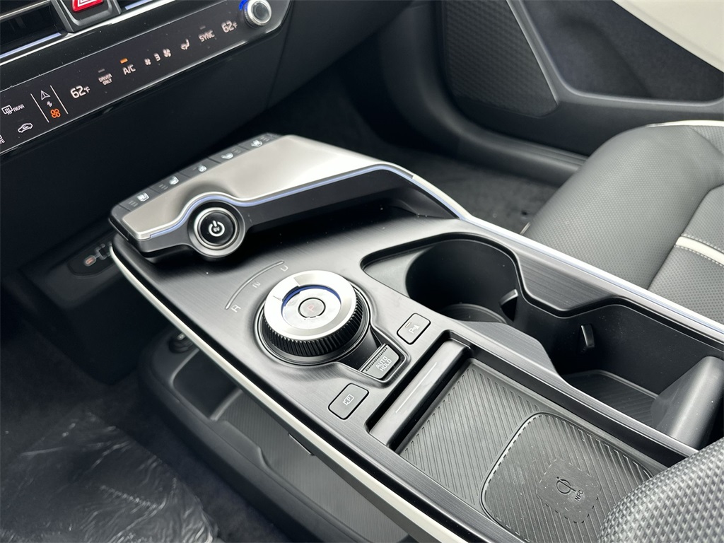 2025 Kia EV6 GT-Line photo 22